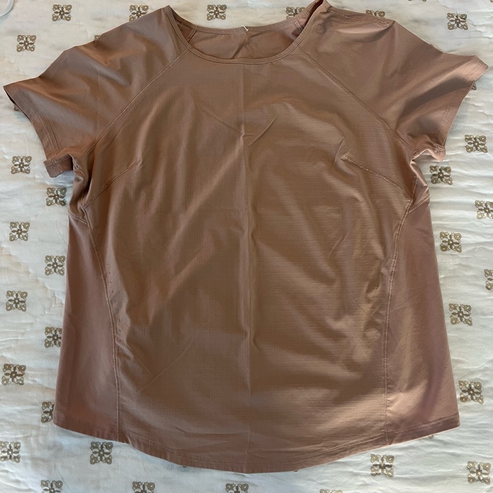 Lululemon top, size 8.